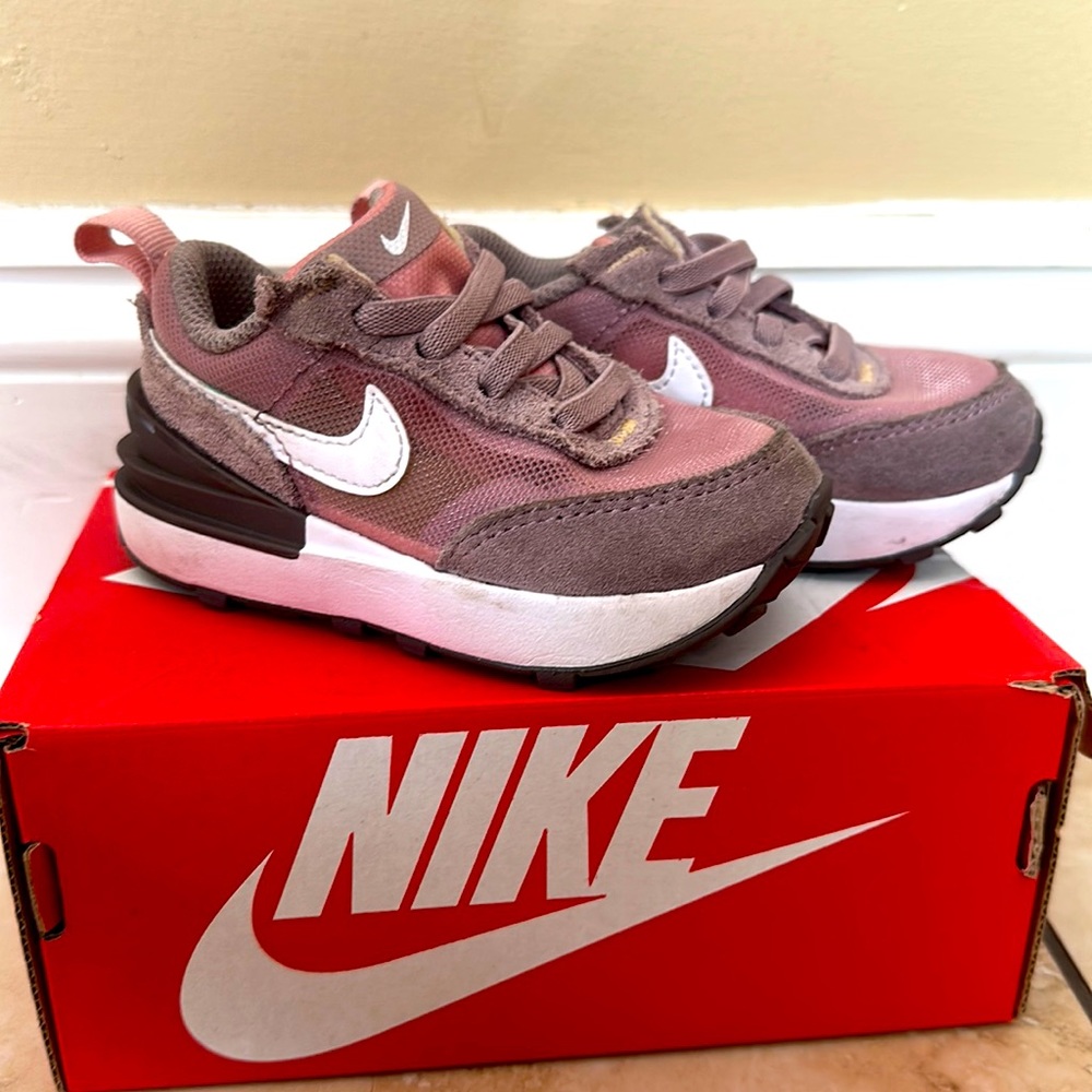 Nike toddler size 5.